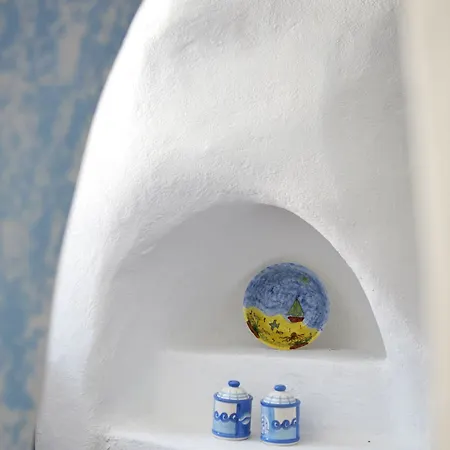 Joy House Akrotiri (Santorini)